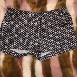 H&M black and white shorts